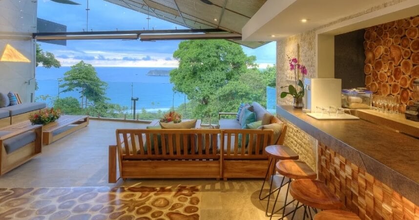 isla-upper-living-area