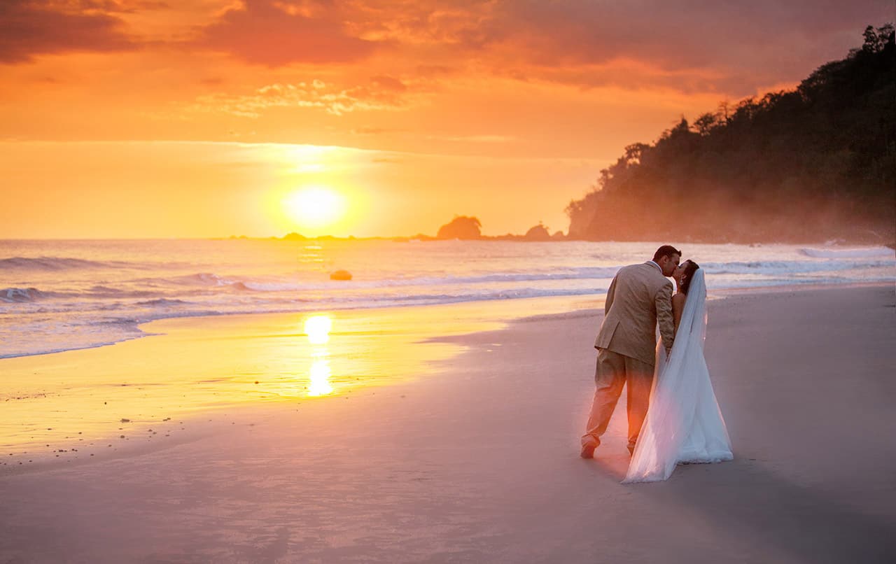 sunset photos of married couple