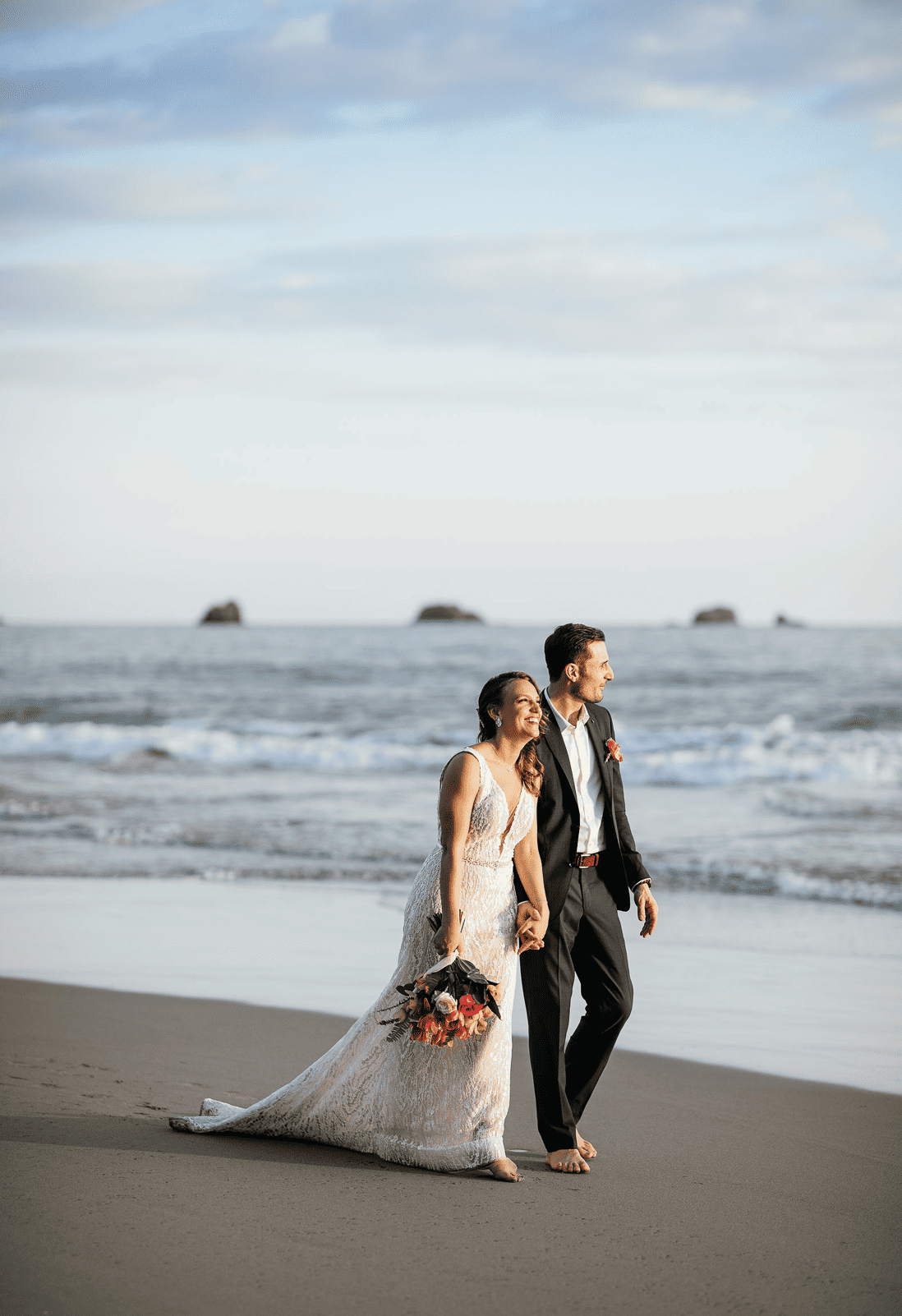 wedding couple on beach