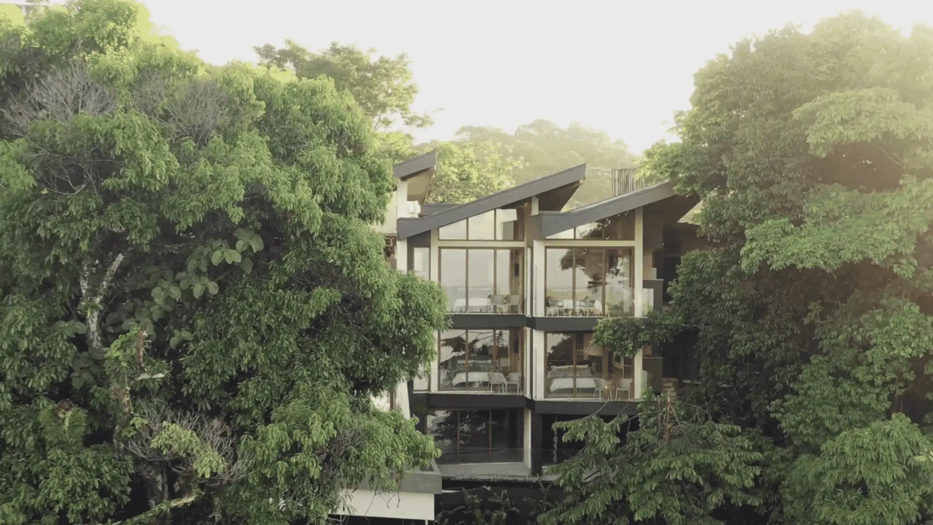video poster for villa la isla